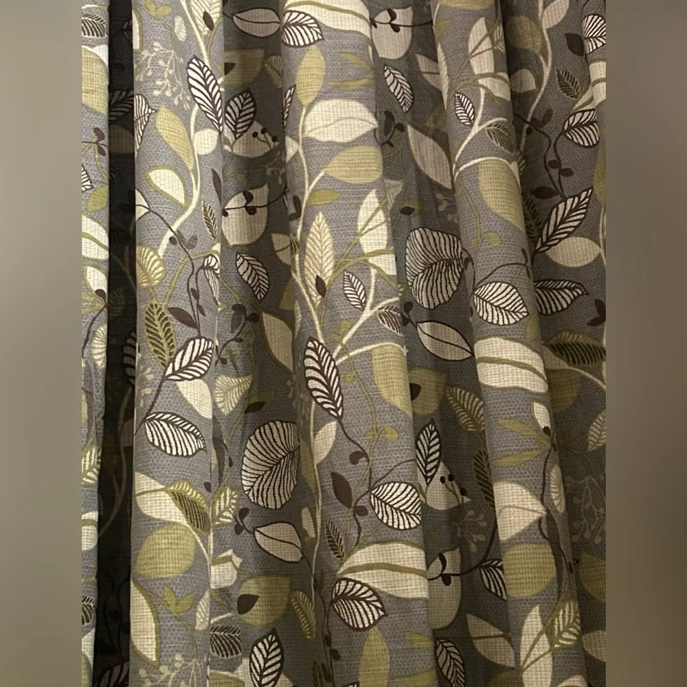 WORLD MARKET Floral Leaf Patterned 2-pcs Curtains Fully Lined #1005252
